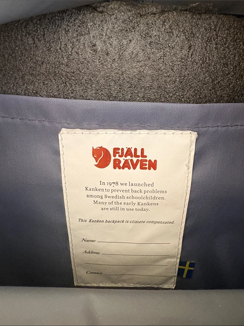 Fjallraven Kånken Mini Backpack in Charcoal with Red Logo